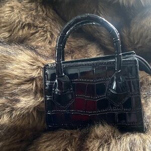 Elegant Black Crocodile-Embossed Handbag